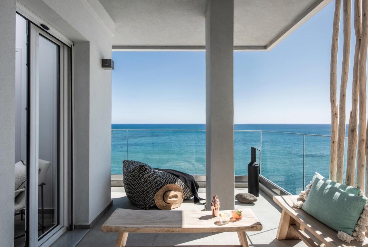 Khroma Luxury Suite 1 Beach Front Apartment Herszonisszosz Kültér fotó