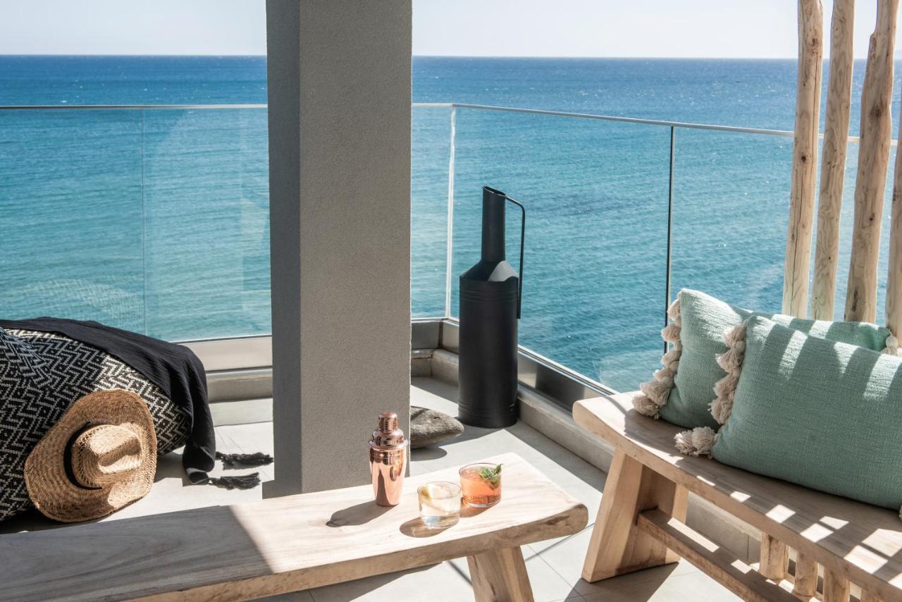 Khroma Luxury Suite 1 Beach Front Apartment Herszonisszosz Kültér fotó