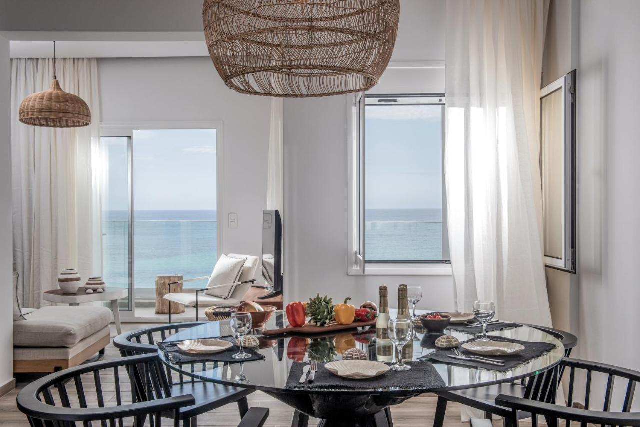 Khroma Luxury Suite 1 Beach Front Apartment Herszonisszosz Kültér fotó