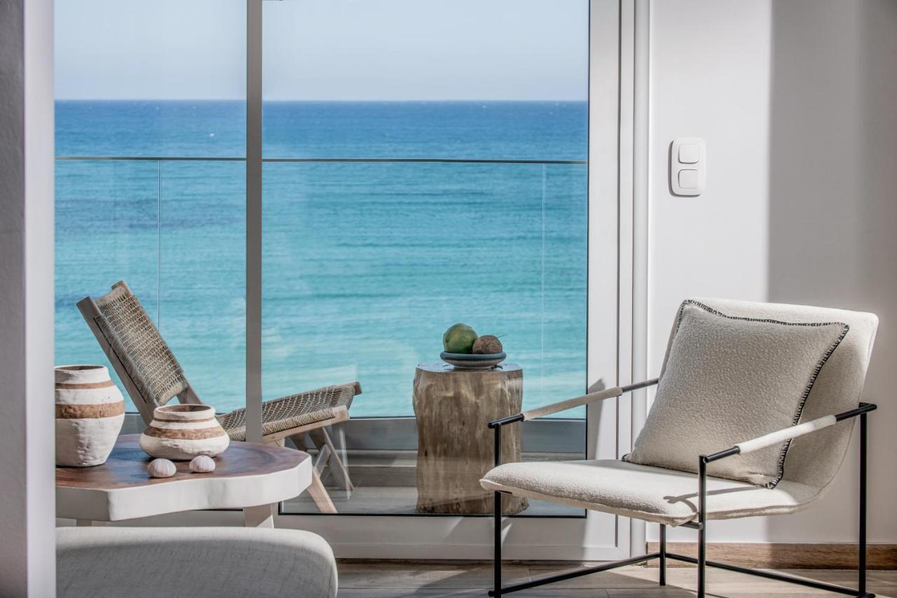 Khroma Luxury Suite 1 Beach Front Apartment Herszonisszosz Kültér fotó